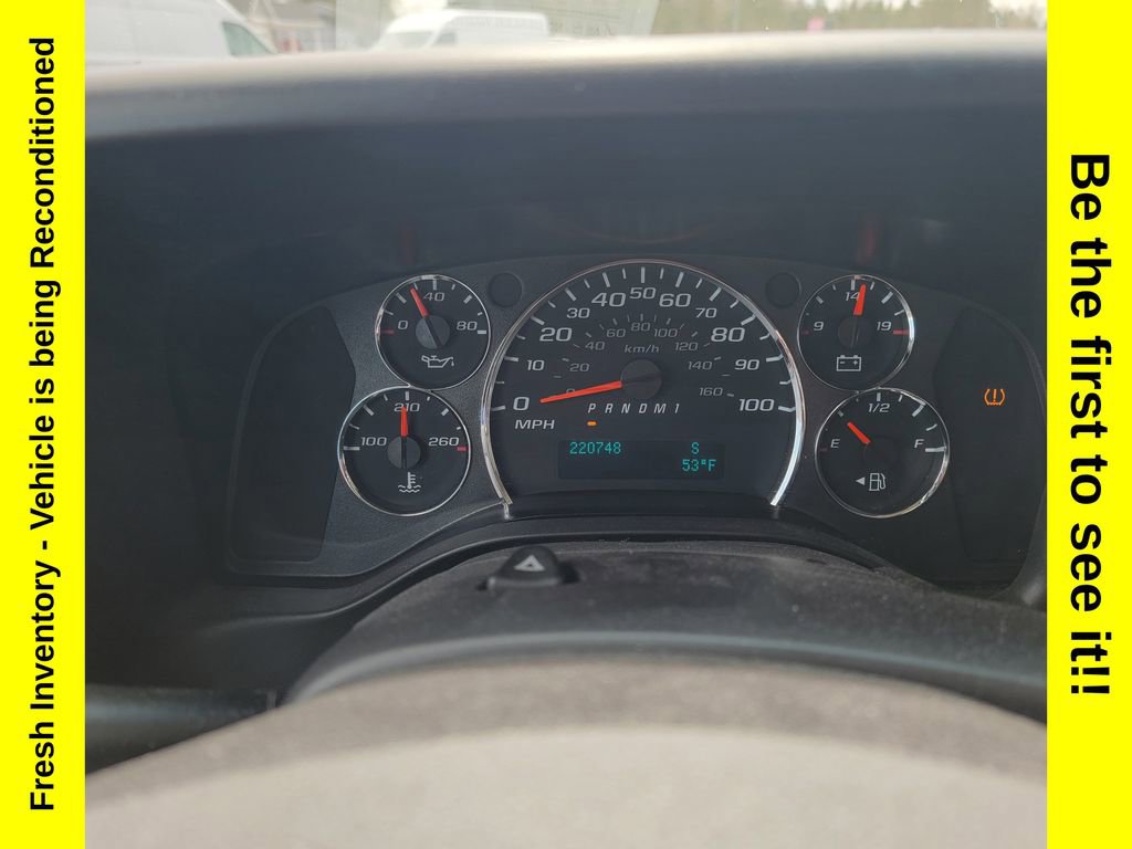 Used 2010 Chevrolet Express 2500 LT w/ LT Preferred Equipment Group RWD image 15