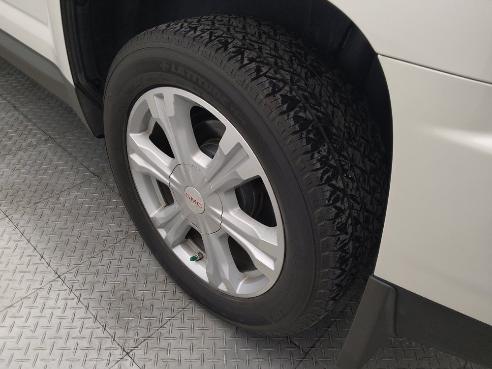 Used 2017 GMC Terrain SLE w/ Driver Alert Package I image 31