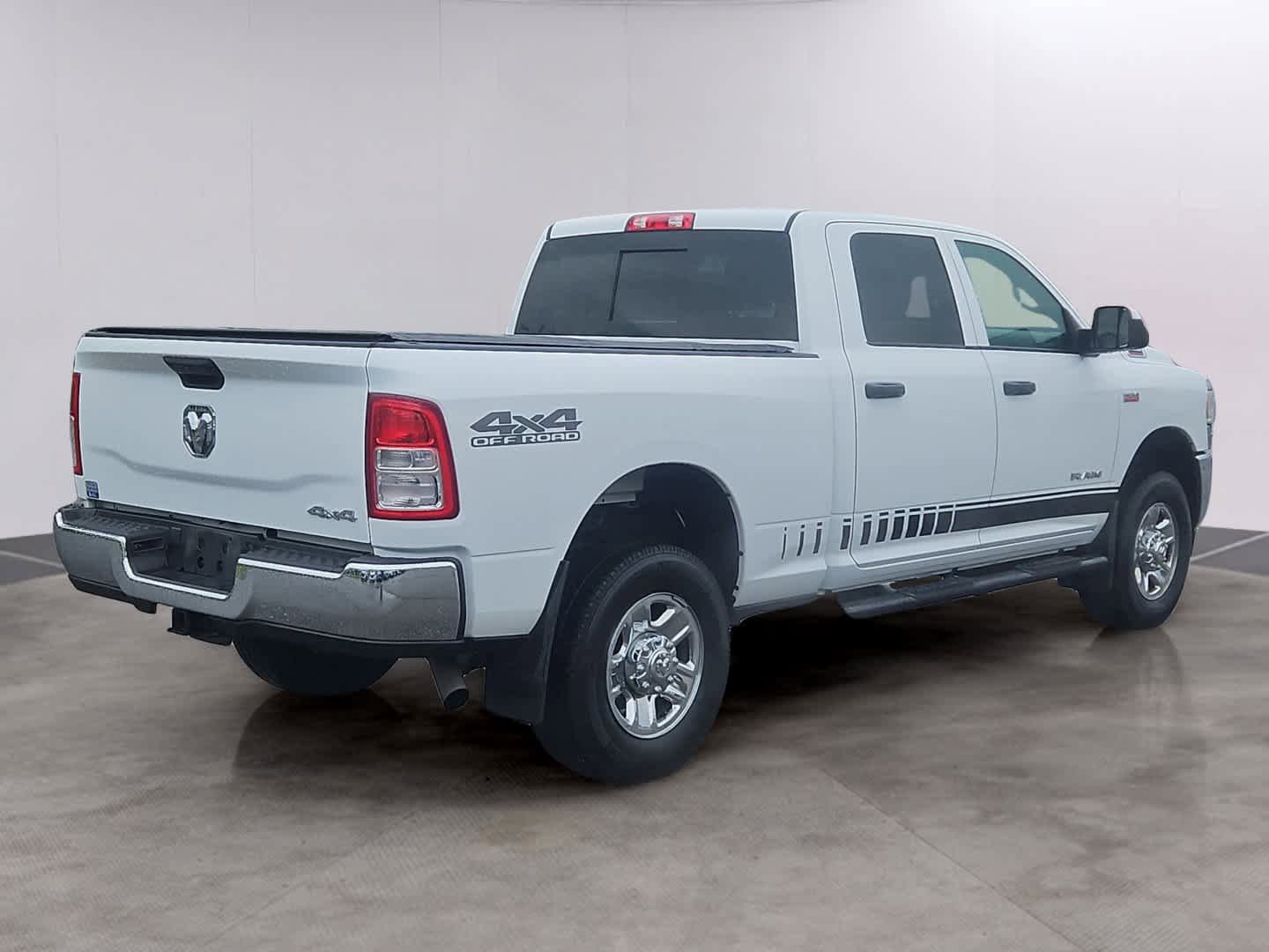 Used 2022 RAM 2500 Tradesman AWD/4WD image 2