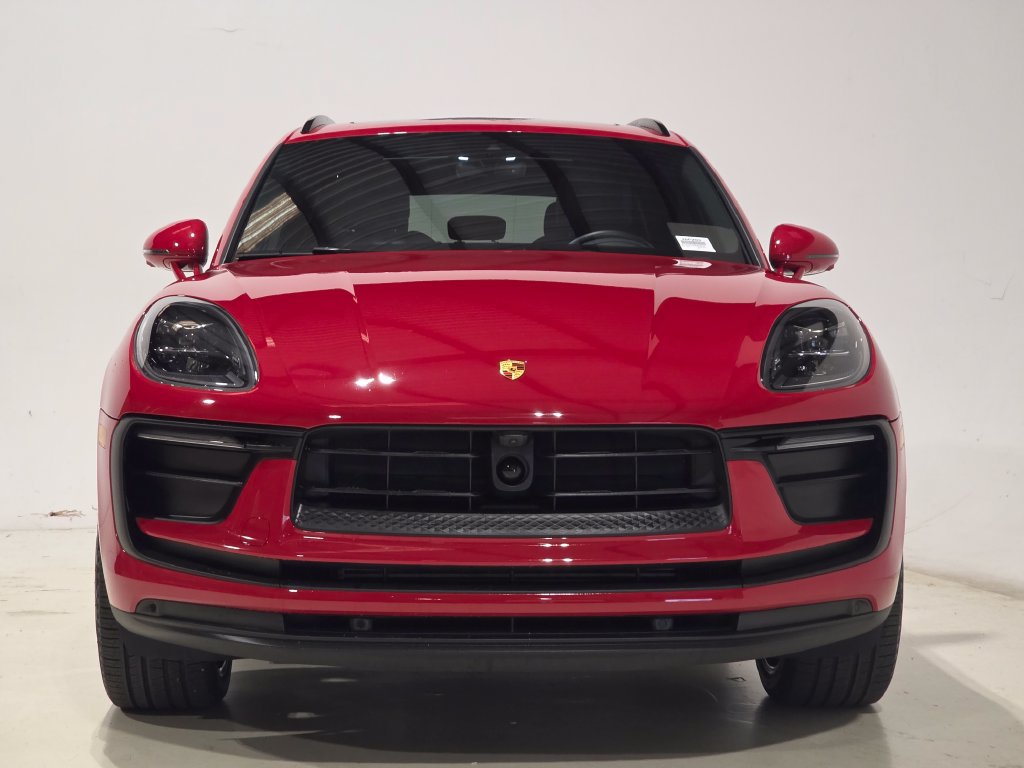 Certified 2024 Porsche Macan AWD/4WD image 6