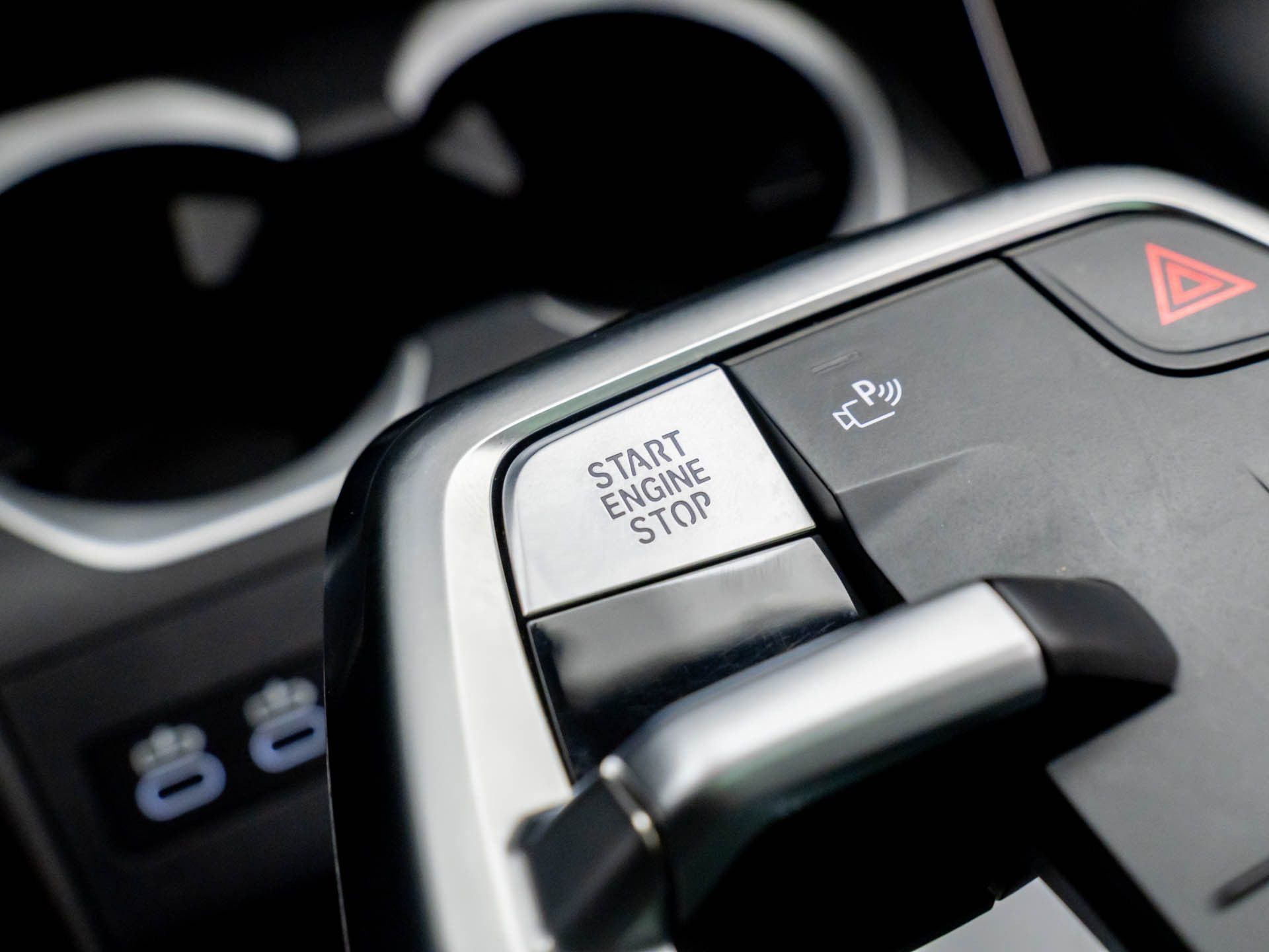 Certified 2025 BMW X2 xDrive28i w/ Premium Package image 23