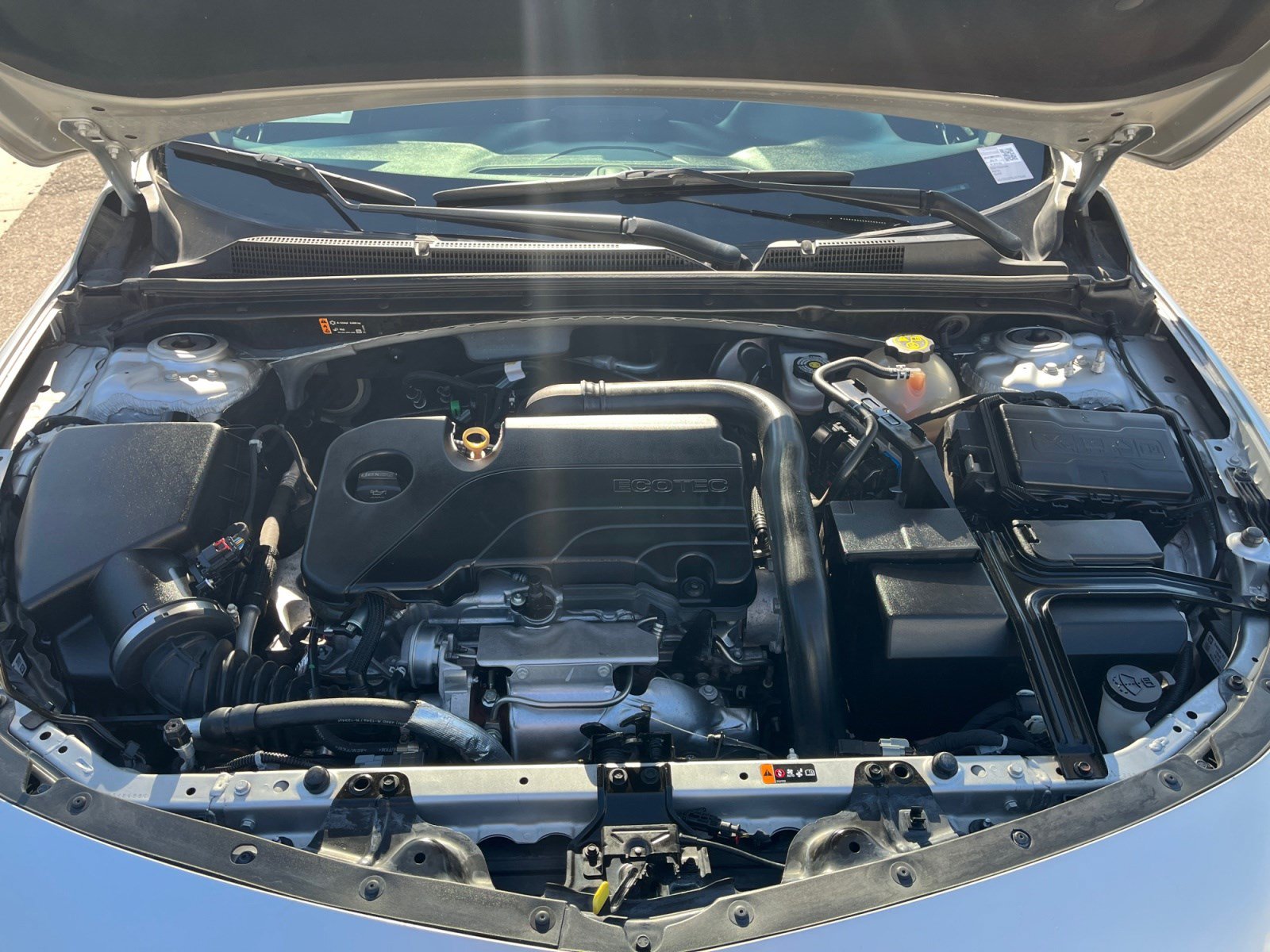 Used 2020 Chevrolet Malibu LT FWD image 21