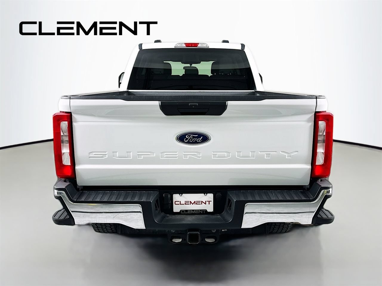 Certified 2024 Ford F250 XLT w/ FX4 Off-Road Package AWD/4WD image 8