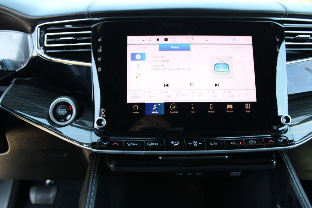 Used 2022 Jeep Wagoneer Series III w/ Flexible Seating Group image 30