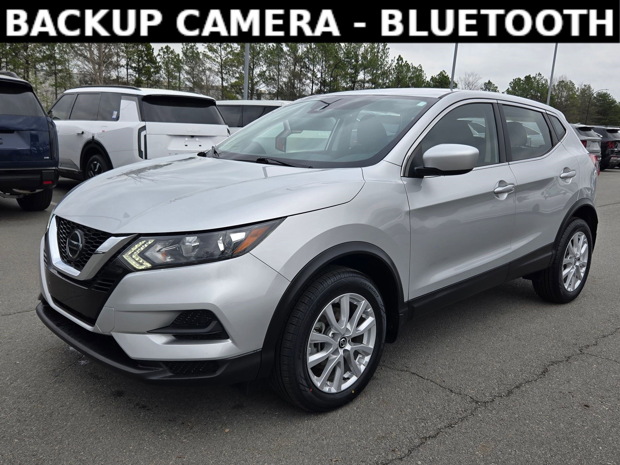 Used 2022 Nissan Rogue Sport S image 3