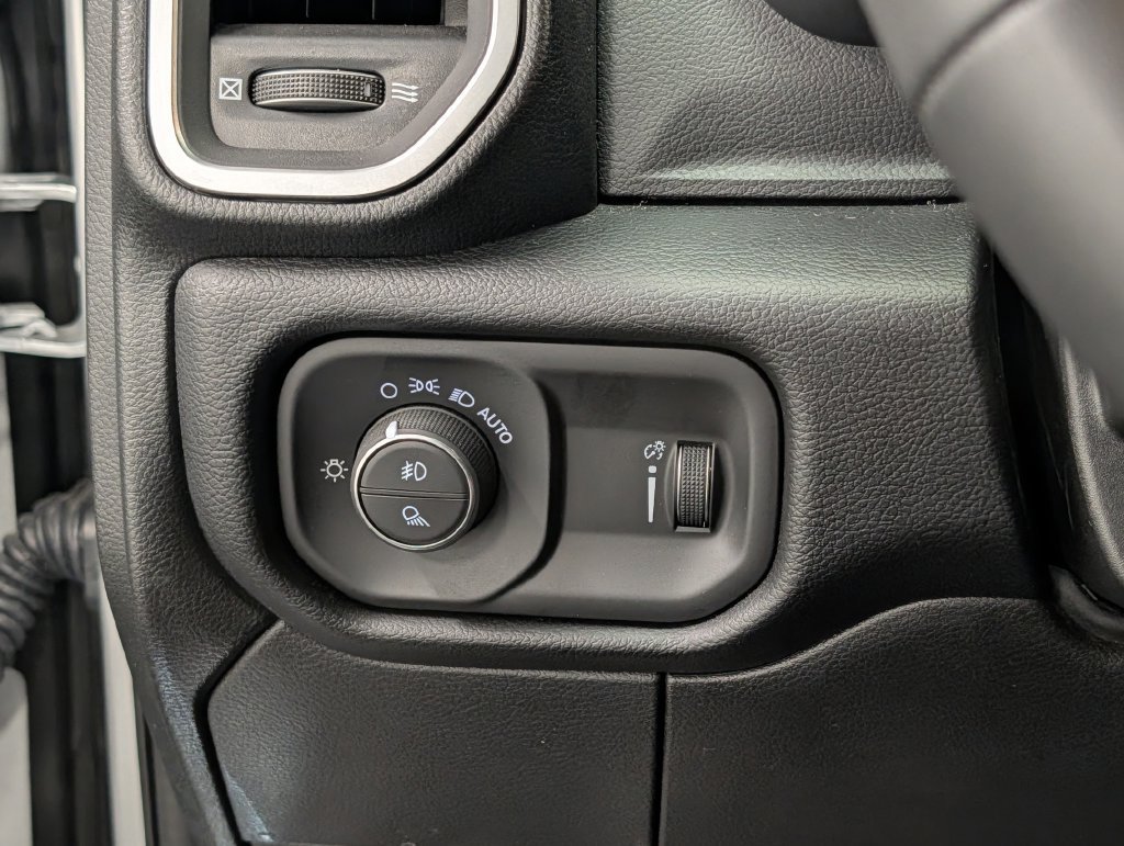 Used 2026 RAM 2500 Big Horn AWD/4WD image 24