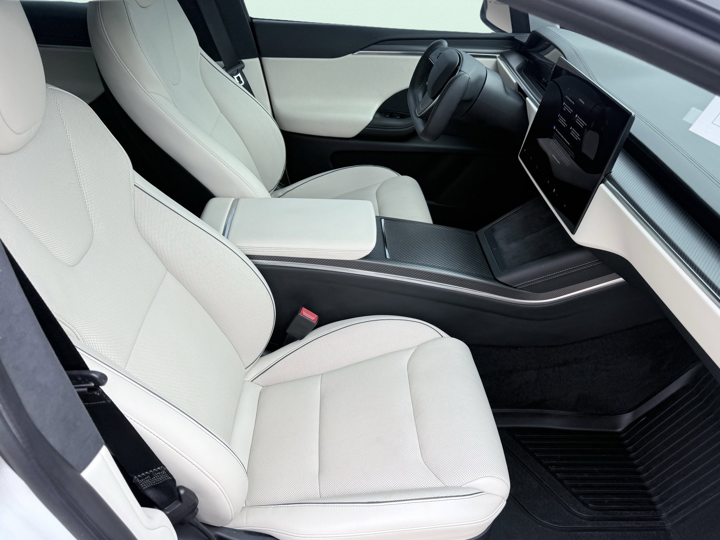 Used 2023 Tesla Model X Plaid image 43