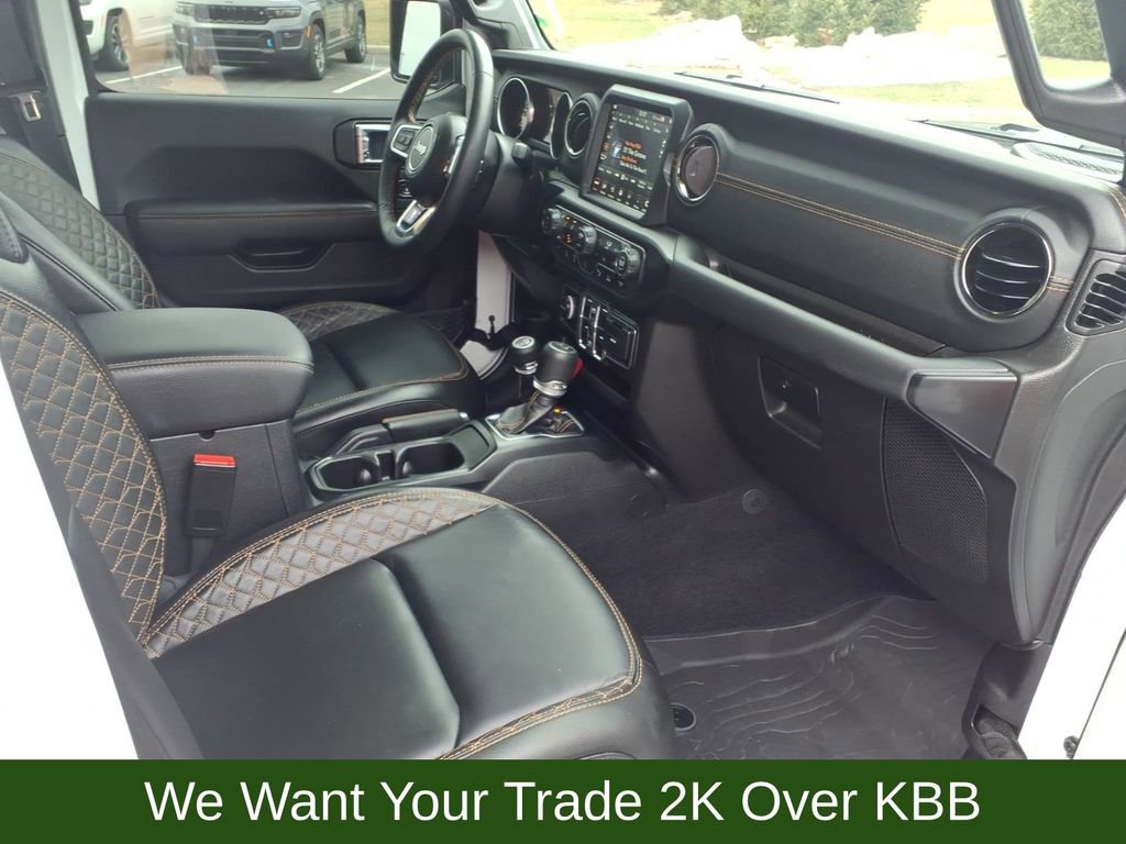 Used 2023 Jeep Wrangler Altitude image 20