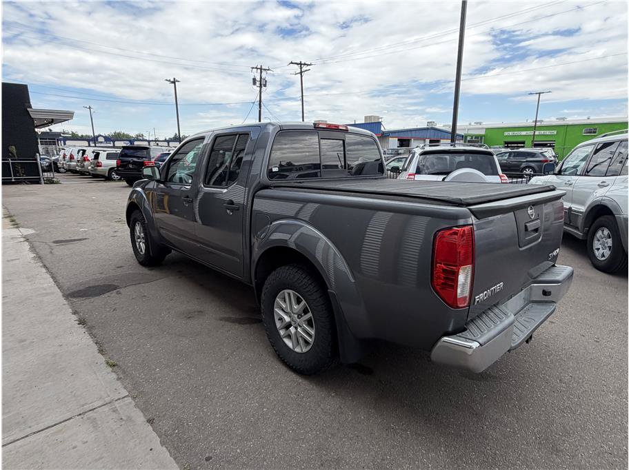 Used 2018 Nissan Frontier SV AWD/4WD image 5