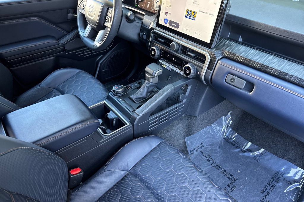 Certified 2025 Toyota 4Runner Platinum AWD/4WD image 15