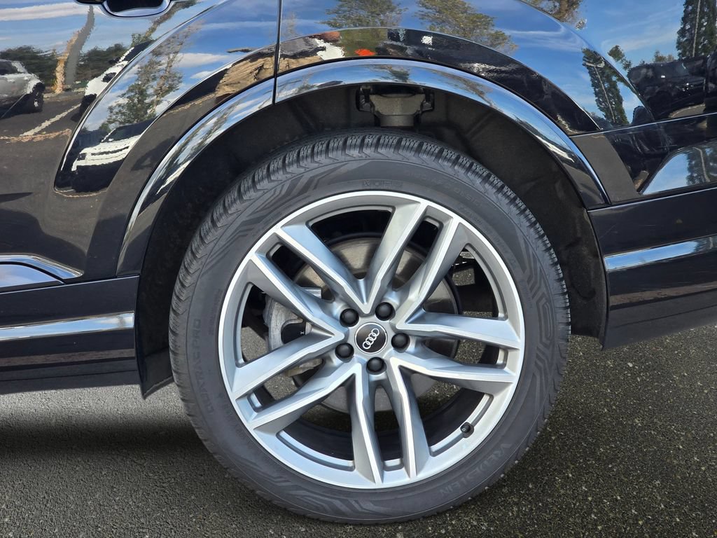 Used 2018 Audi Q7 3.0T Prestige w/ Prestige Package AWD/4WD image 36