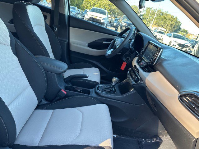 Used 2020 Hyundai Elantra GT image 13