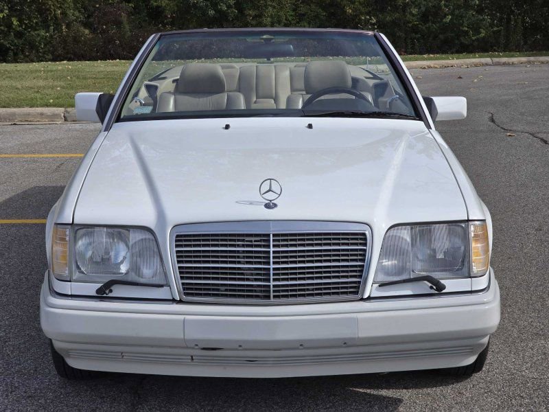 Used 1995 Mercedes-Benz E 320 Convertible image 18