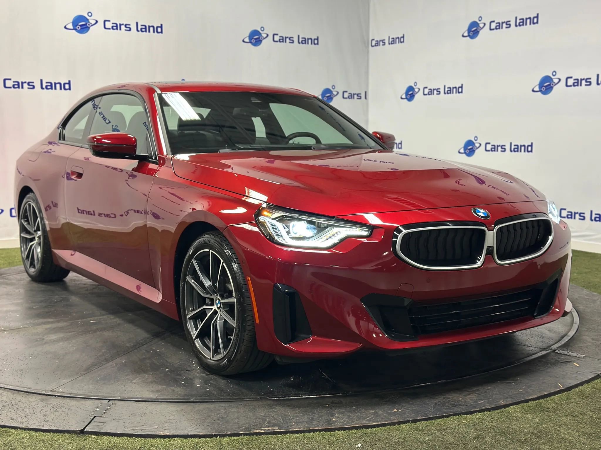 Used 2025 BMW 230i xDrive Coupe image 1