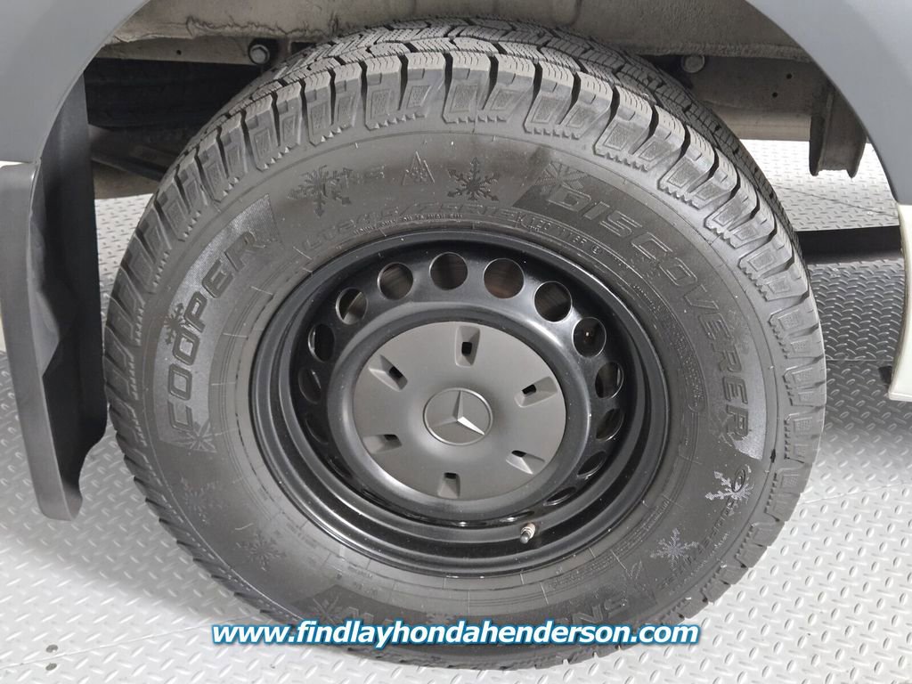 Used 2020 Mercedes-Benz Sprinter 144 Cargo image 11