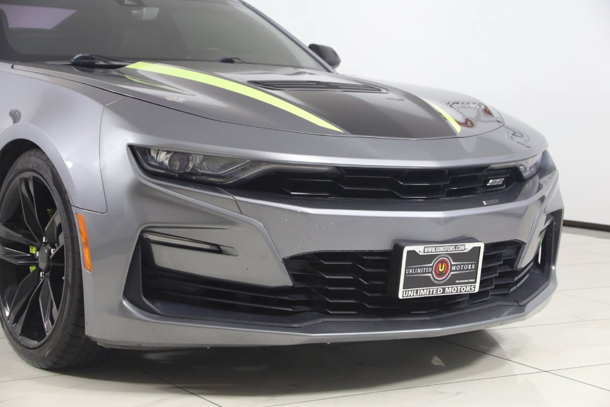 Used 2020 Chevrolet Camaro SS RWD image 43