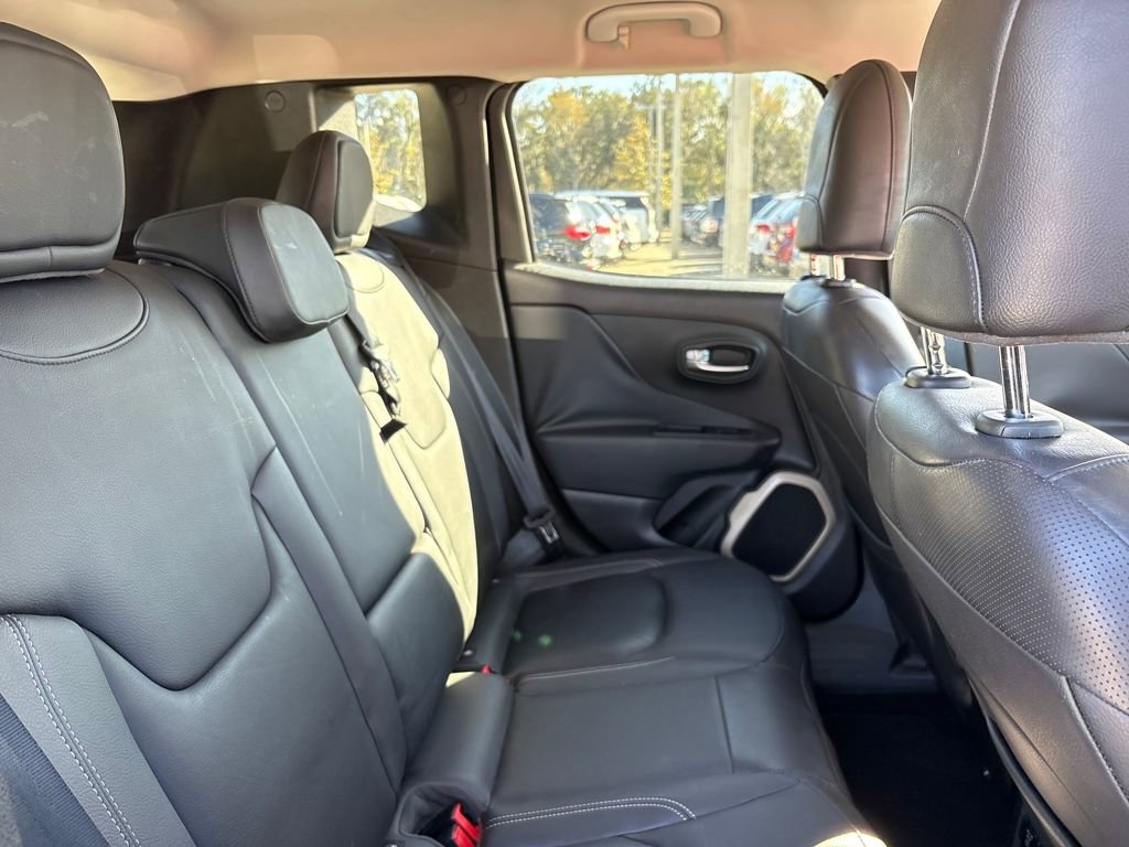 Used 2017 Jeep Renegade Limited image 29