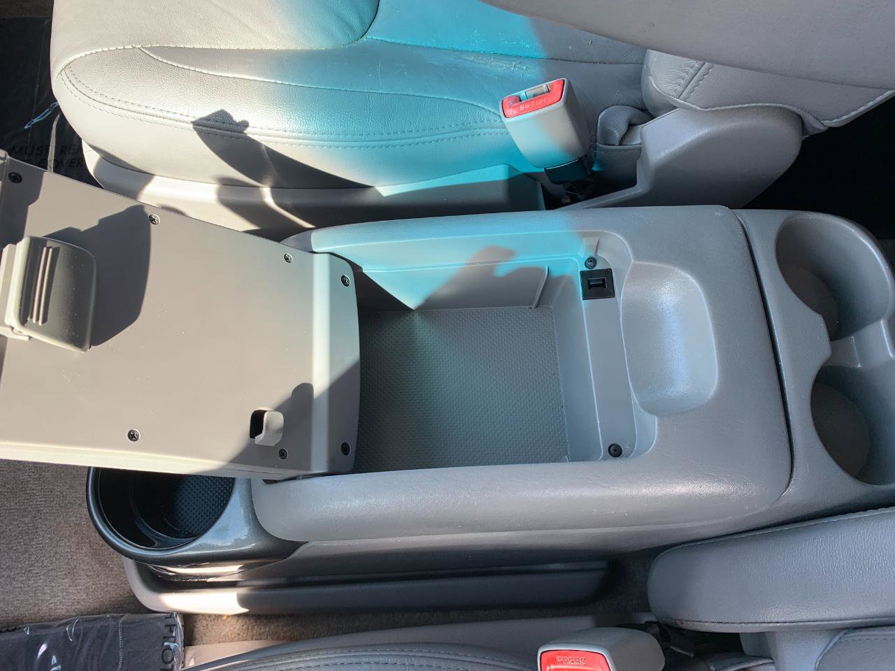 Used 2009 Toyota Sienna XLE FWD image 14