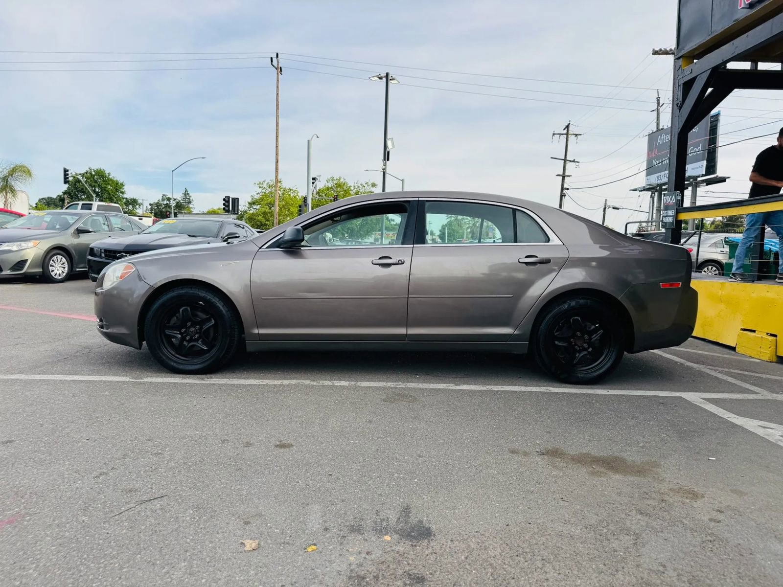 Used 2011 Chevrolet Malibu LS FWD image 7