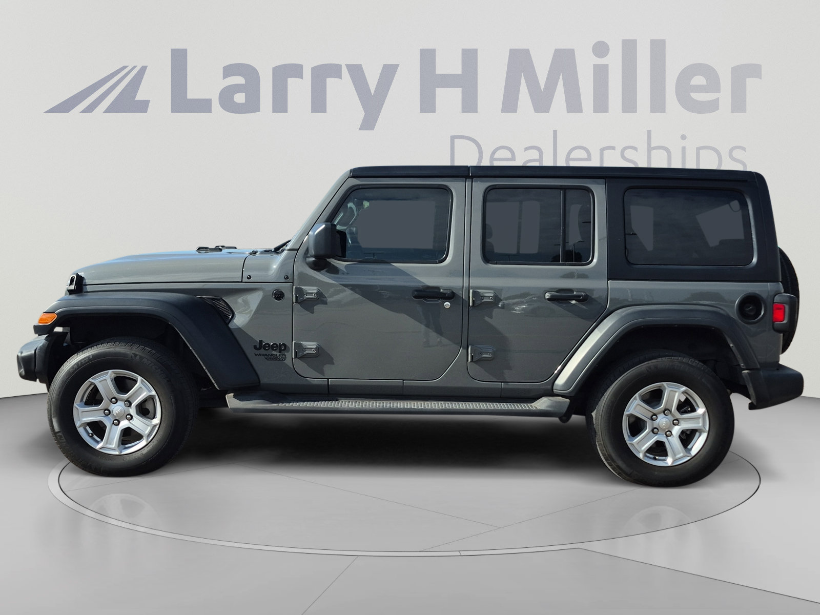 Used 2021 Jeep Wrangler Unlimited Sport AWD/4WD image 2
