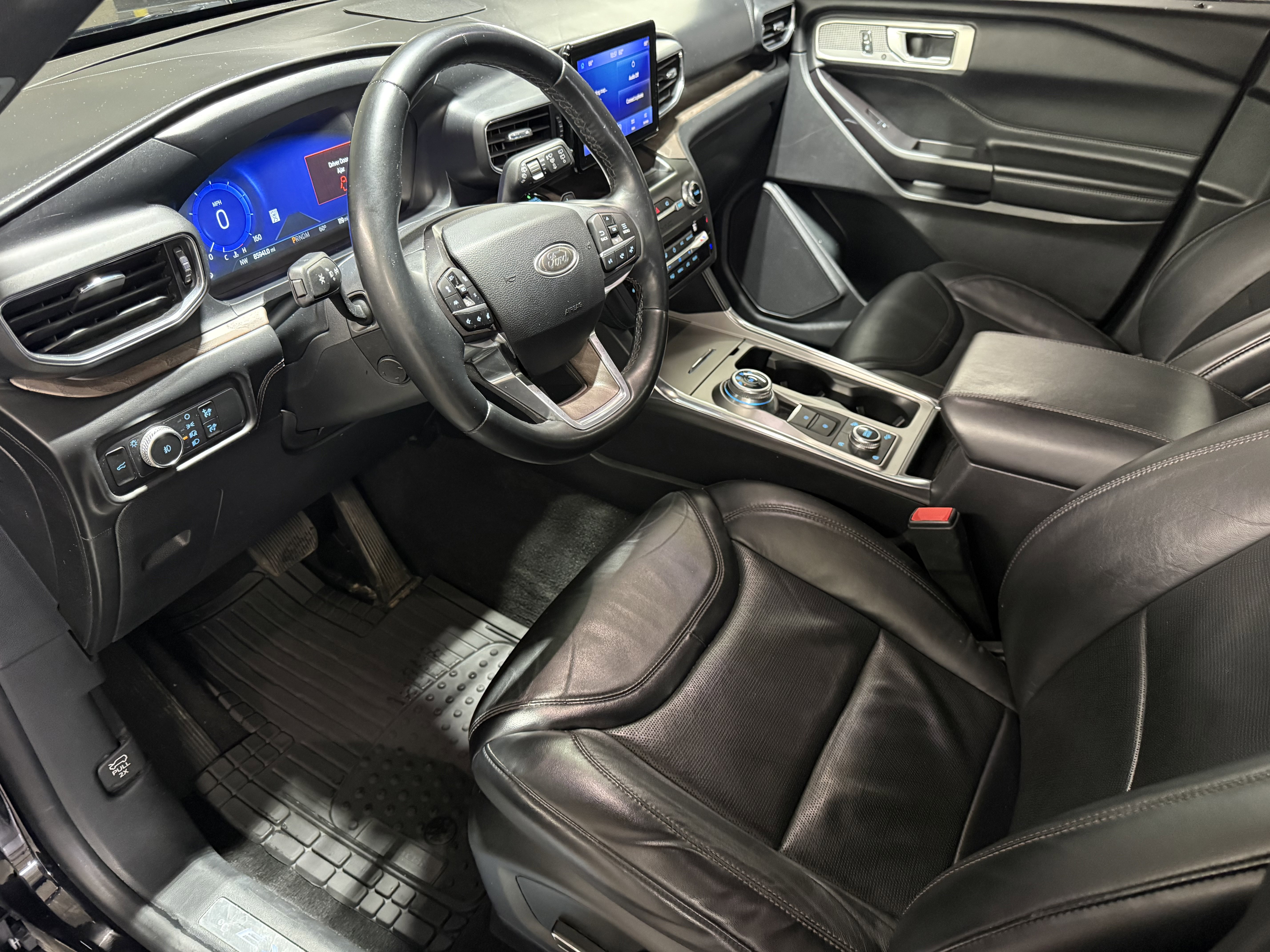 Used 2020 Ford Explorer Platinum AWD/4WD image 21