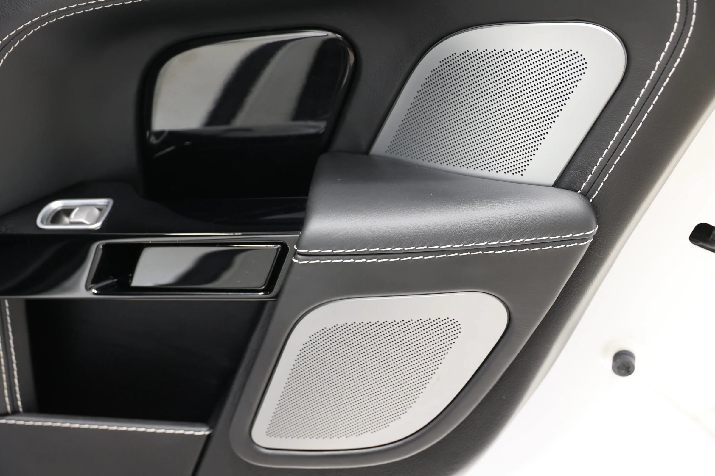 Used 2014 Aston Martin Rapide S RWD image 56