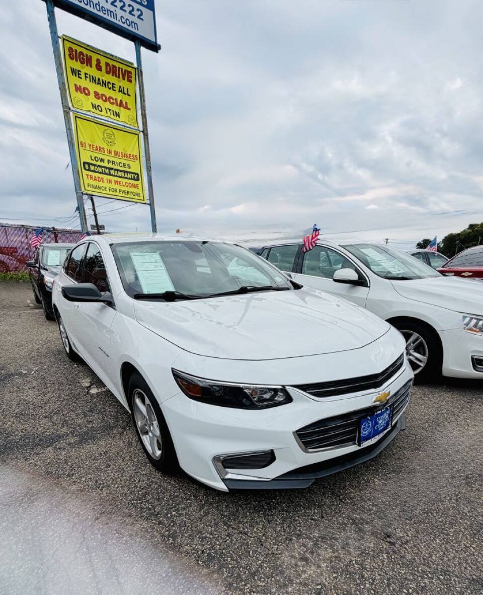 Used 2018 Chevrolet Malibu LS FWD image 1