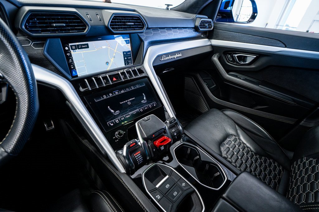 Used 2019 Lamborghini Urus image 50
