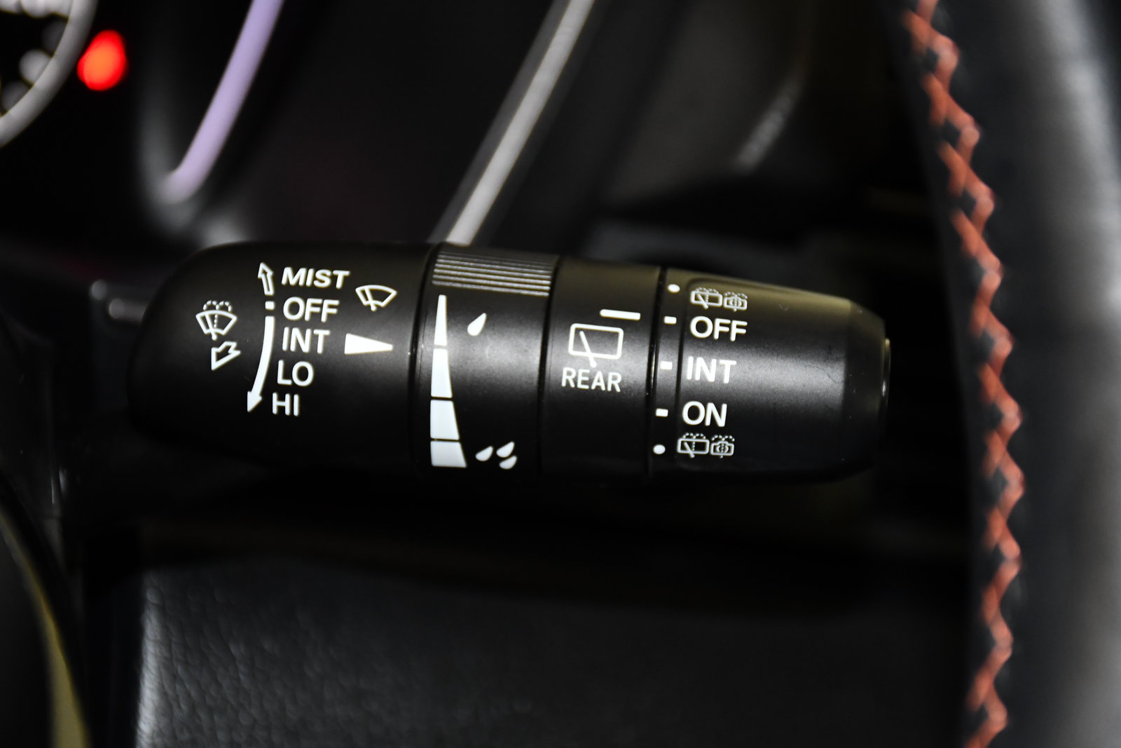 Used 2025 Honda Pilot TrailSport image 25