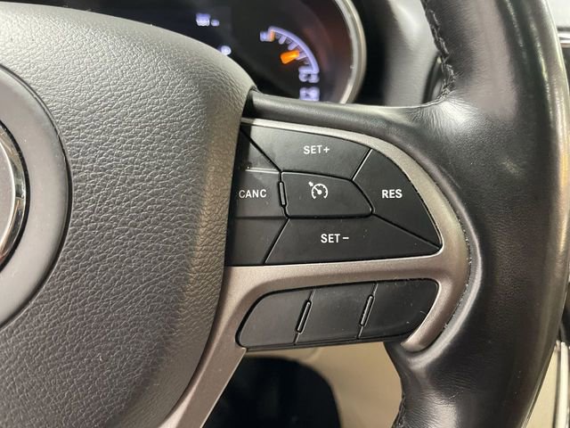 Used 2021 Jeep Grand Cherokee Limited image 32