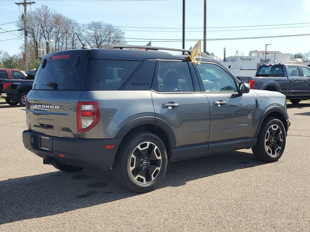 Certified 2024 Ford Bronco Sport Outer Banks w/ Tech Package image 3