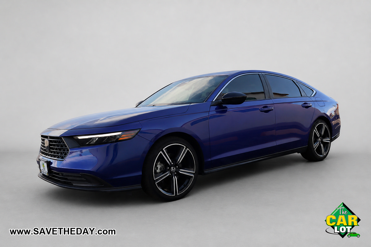 Used 2023 Honda Accord Sport image 4