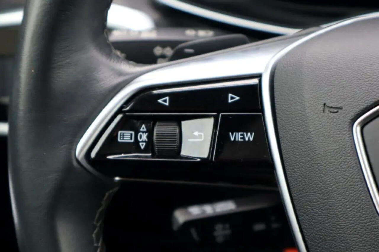 Used 2024 Audi A6 Premium Plus image 21