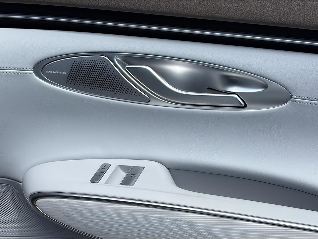 Certified 2026 Genesis GV70 2.5T Advanced AWD/4WD image 39