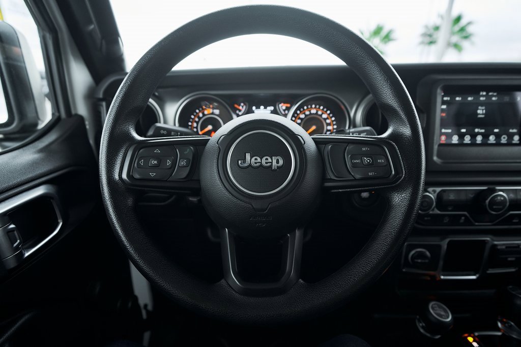 Used 2023 Jeep Wrangler Sport image 40