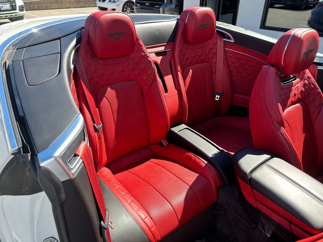 Used 2020 Bentley Continental GT image 23