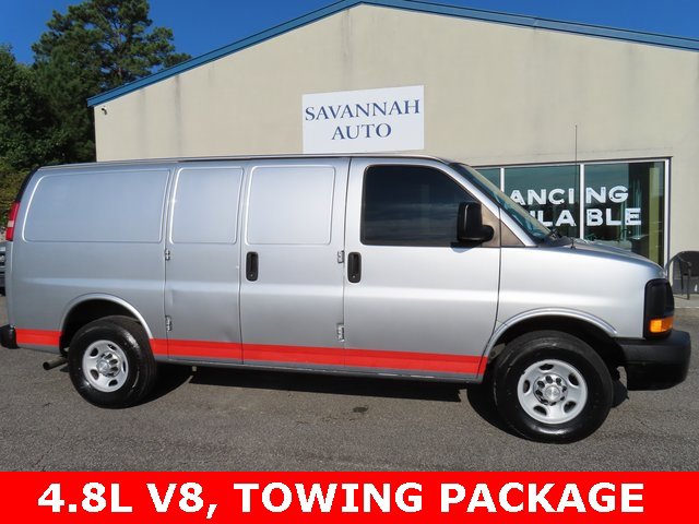 Used 2015 Chevrolet Express 2500 image 1