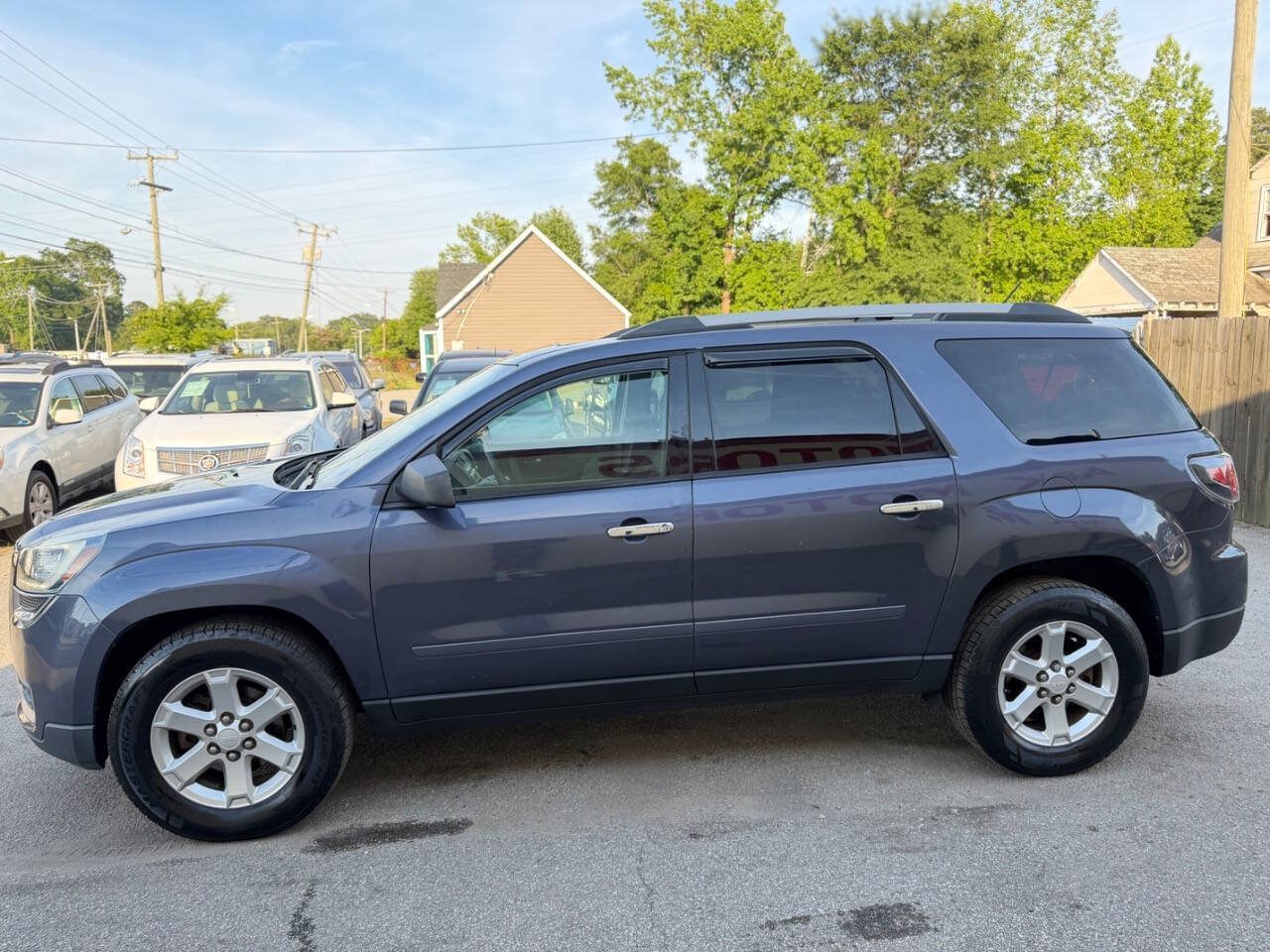 Used 2014 GMC Acadia SLE FWD image 3
