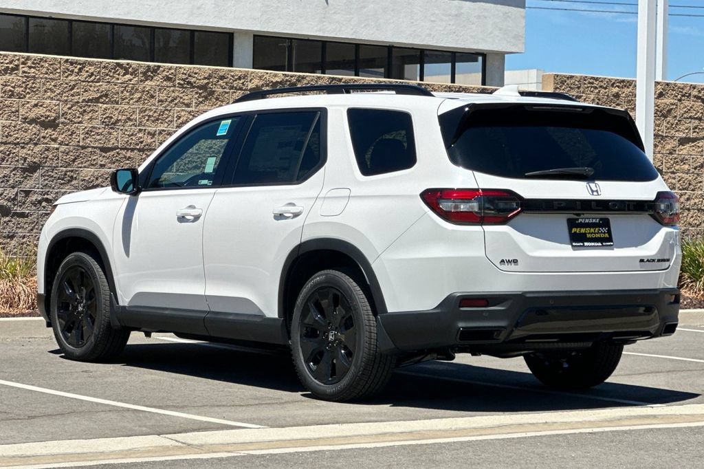 New 2026 Honda Pilot Black Edition image 6