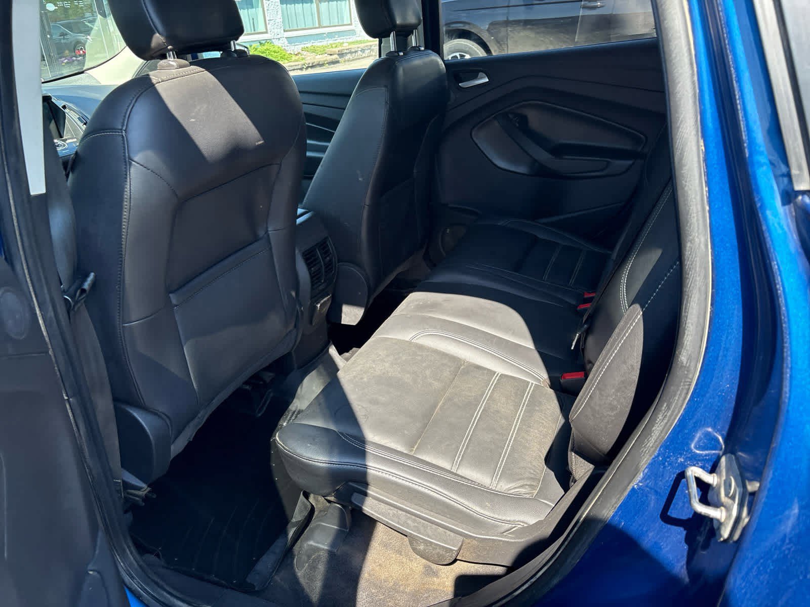Used 2019 Ford Escape Titanium w/ U9j03 - Titanium Tow Package AWD/4WD image 8