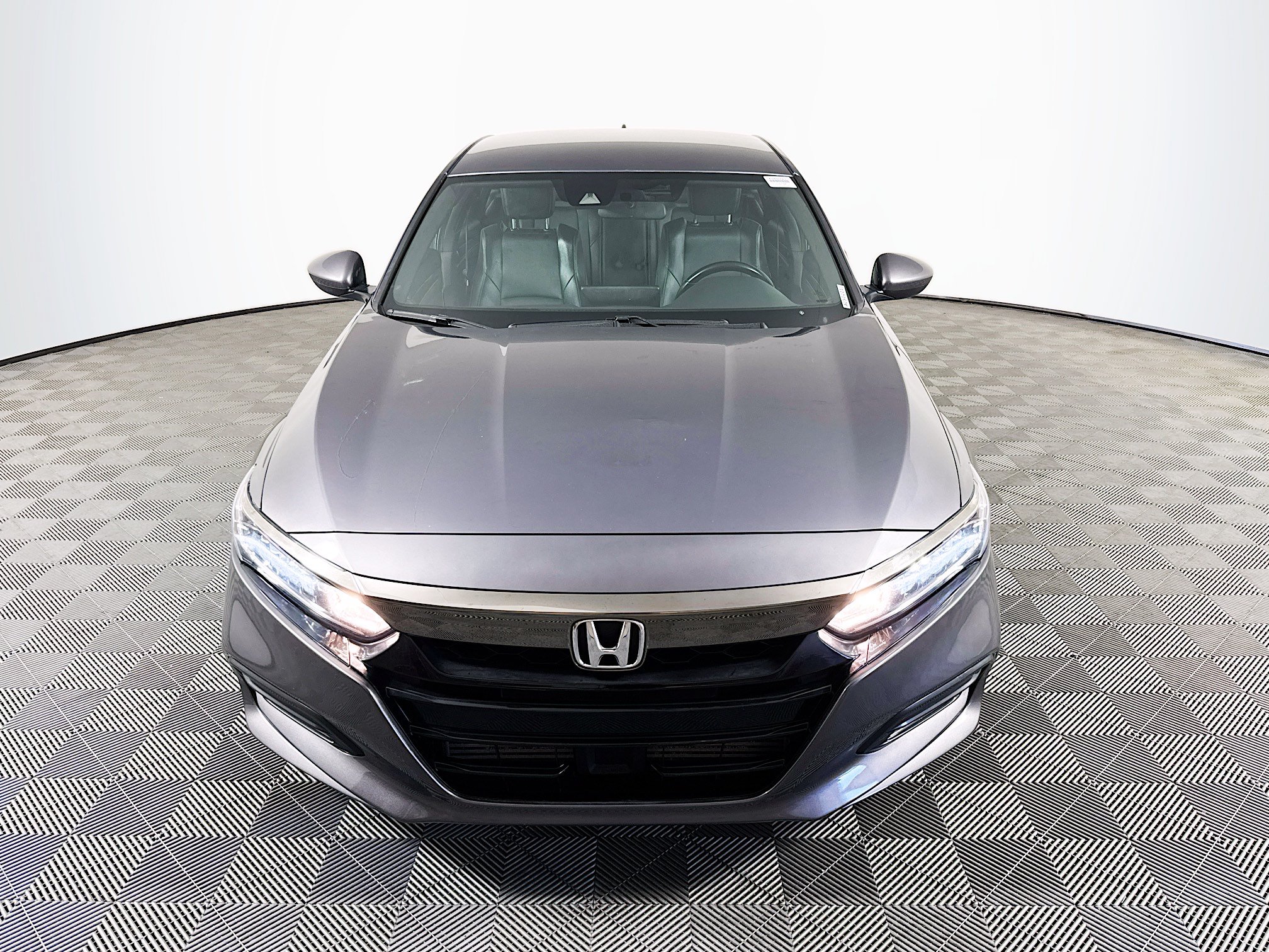 Used 2020 Honda Accord Sport image 2