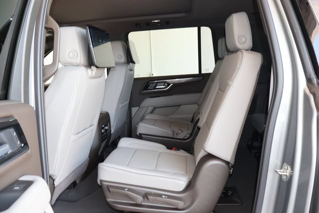 New 2026 GMC Yukon XL Elevation w/ Elevation Premium Package AWD/4WD image 18