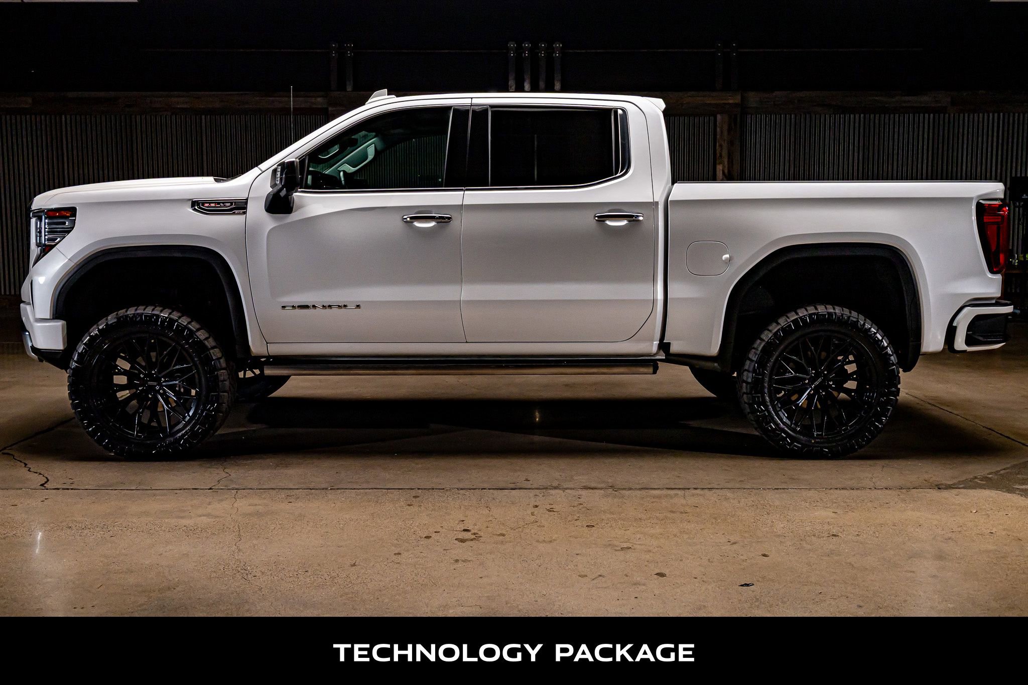 Used 2023 GMC Sierra 1500 Denali w/ Denali Reserve Package image 6