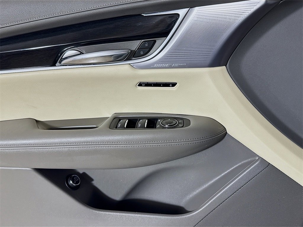 Certified 2024 Cadillac XT6 Premium Luxury image 16