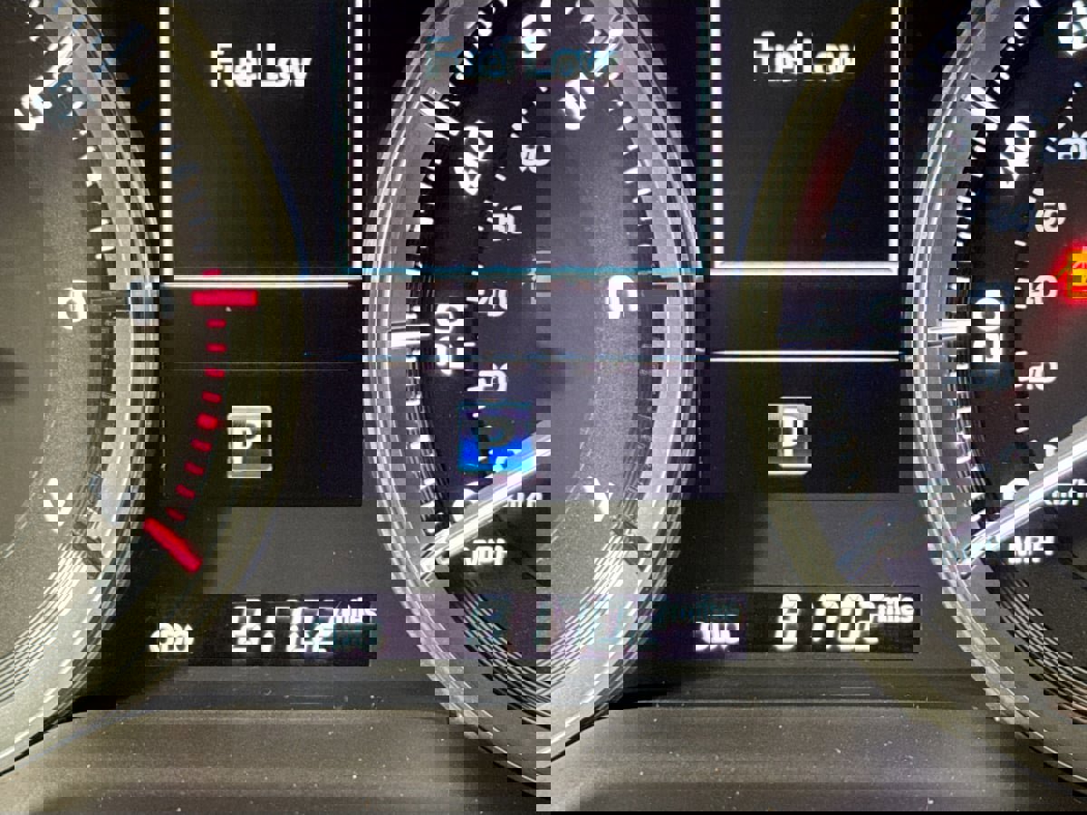 Used 2017 Toyota Land Cruiser image 13