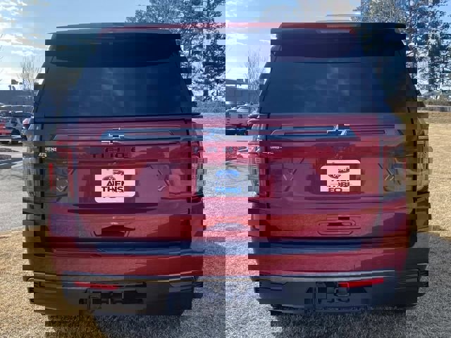 Used 2022 Chevrolet Tahoe Z71 w/ Luxury Package image 4