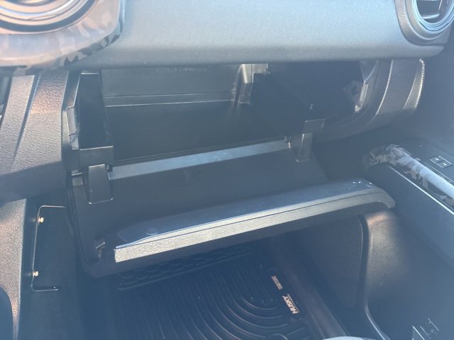 Used 2020 Toyota Tacoma TRD Off-Road image 30