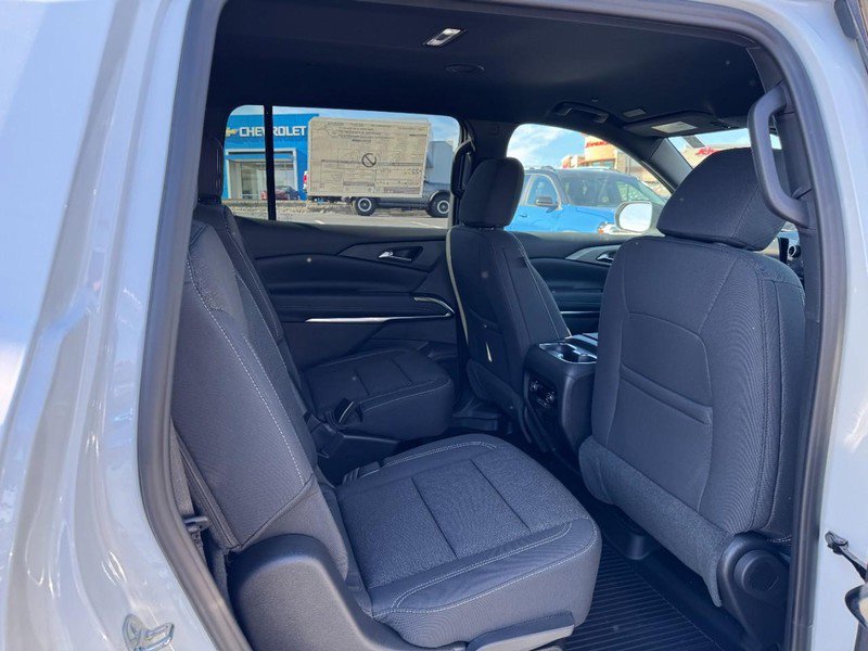 New 2026 Chevrolet Traverse LT w/ LPO, Floor Liner Package image 5