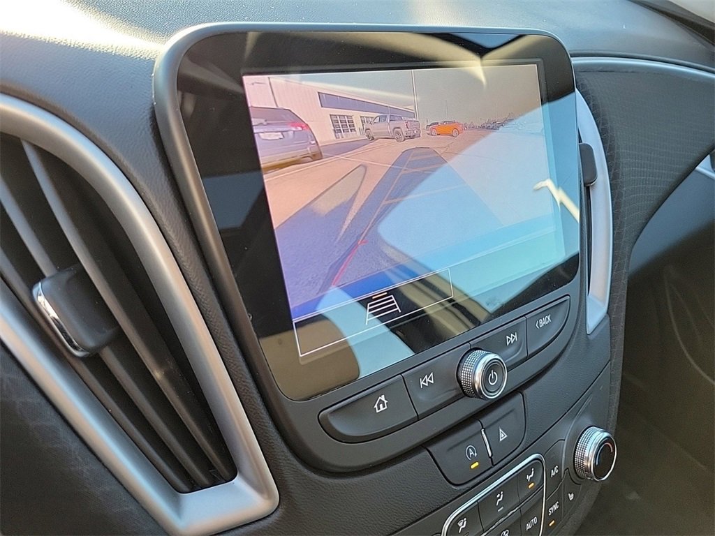 Used 2023 Chevrolet Malibu LT image 27