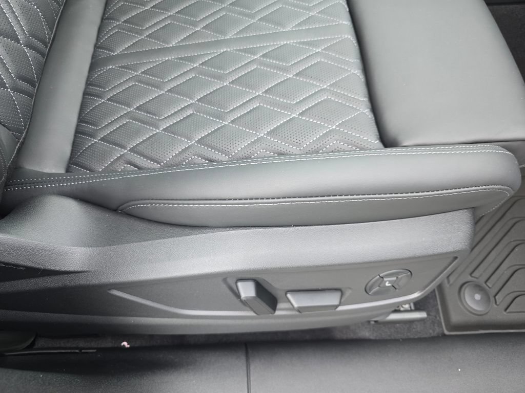 New 2026 Audi SQ5 Premium Plus AWD/4WD image 19